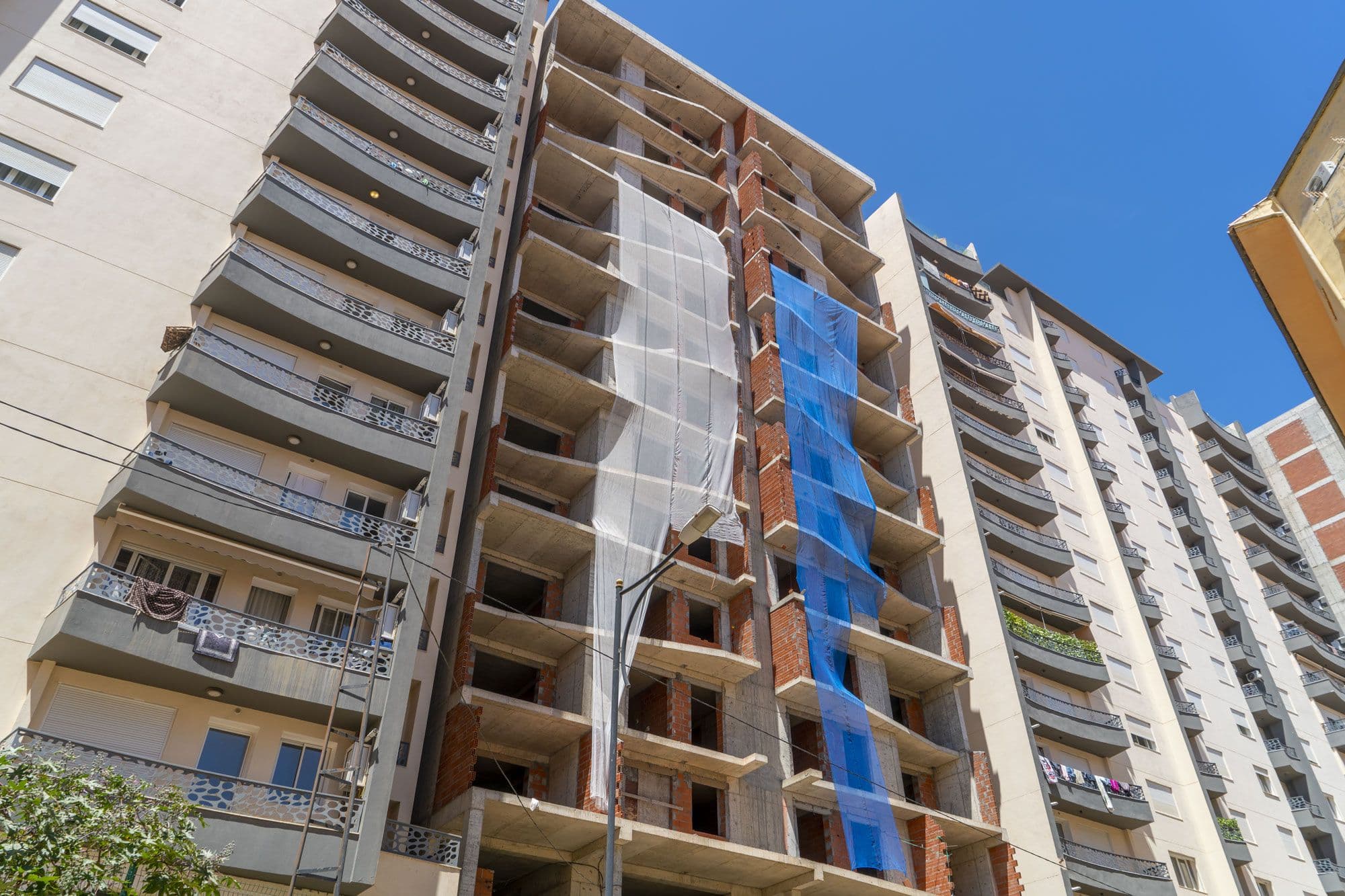 Prévention des risques avant le lancement des traveaux de ravallement de façade "Bloc B"